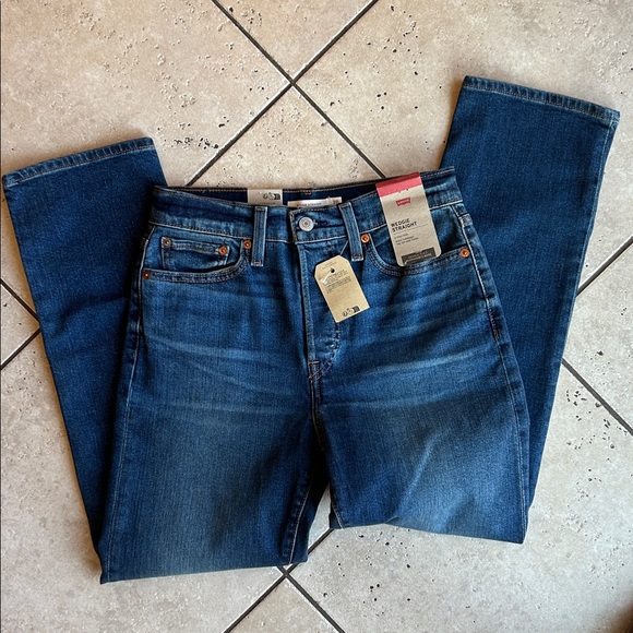 NWT Levi’s Wedgie Straight Blue Women's Jeans size 28 - Picture 7 of 7